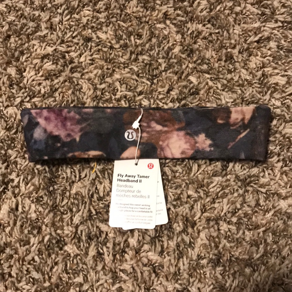 Lululemon headband